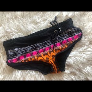 Atlhleta swim short bottoms size medium